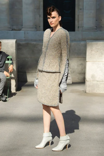 Look 18